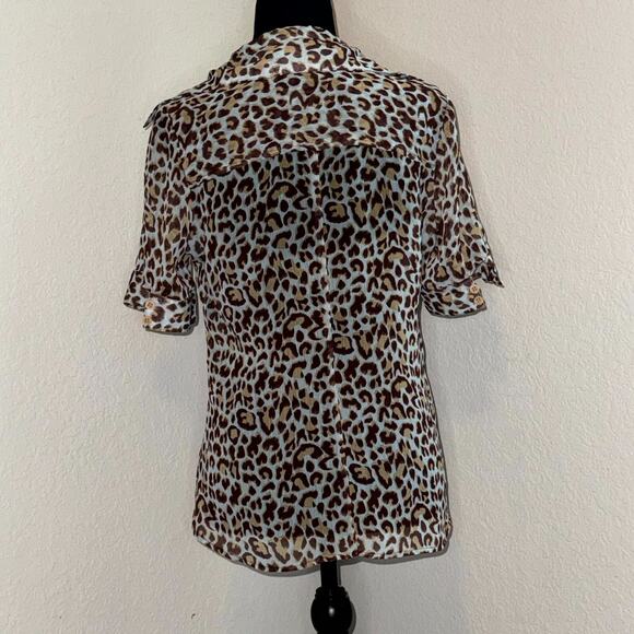 BCBG Max Azria Blouse Top Women's Medium Leopard Print Short Sleeve Button-Up - Picture 3 of 7